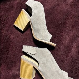 Stylish Gray Suede Women's Heeled Sandals